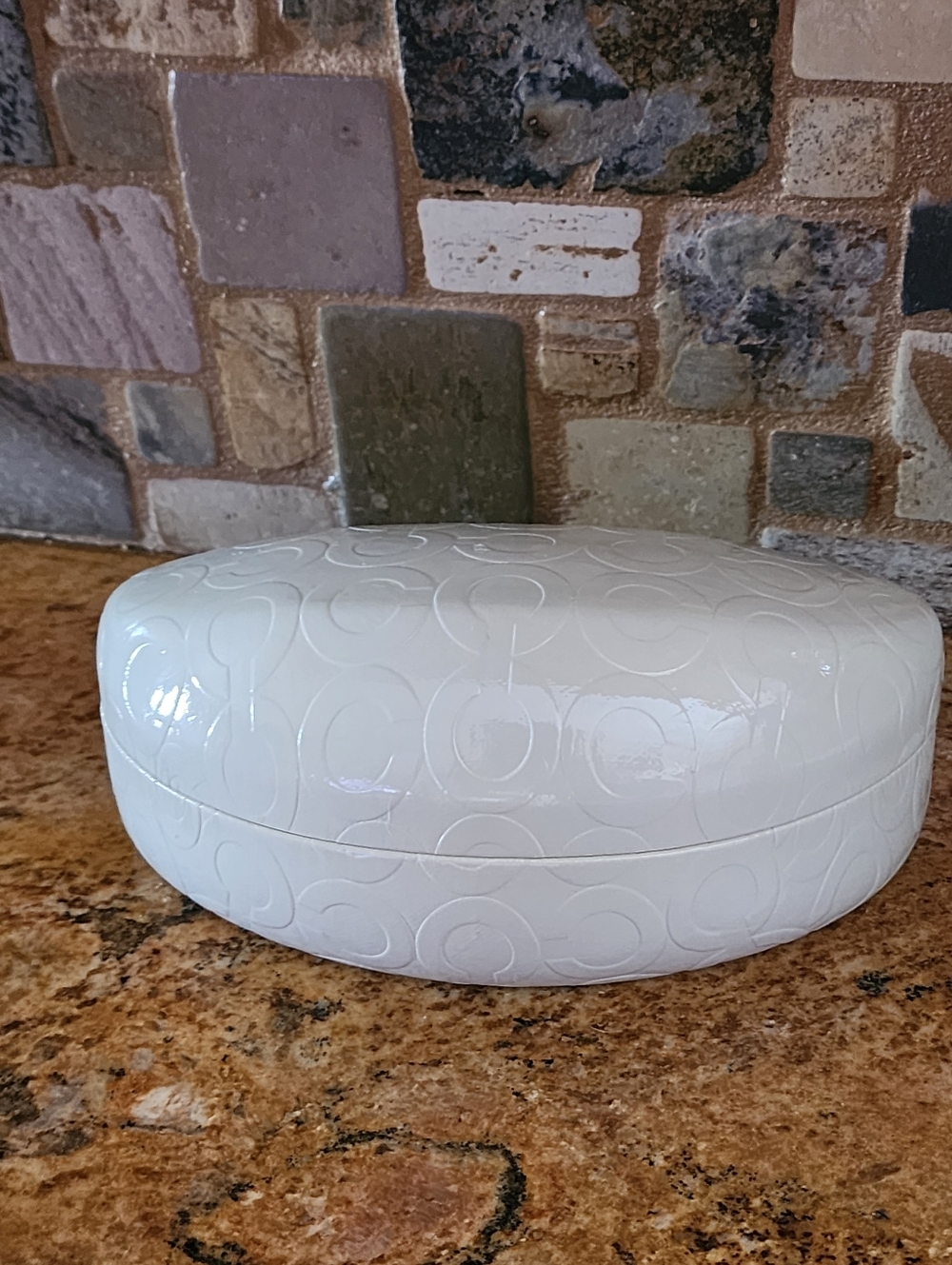 White Embossed Oval Sunglasses Case
